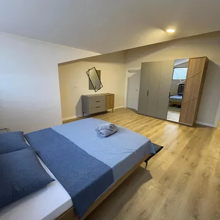 Serenity Garden 12 Willa