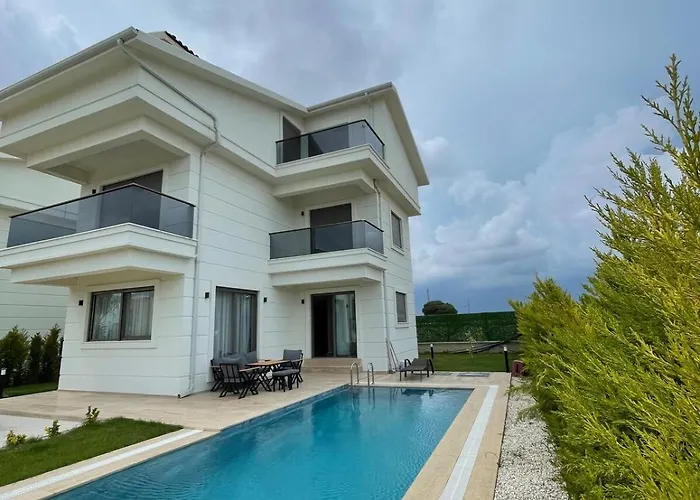 Serenity Garden 12 Villa *