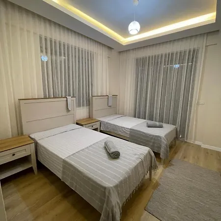 Serenity Garden 12 * באלאק